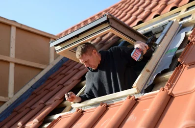 Pose de fenêtres de toit Velux à Ossès